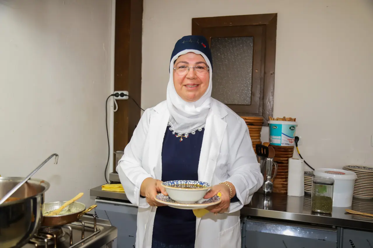 Tabakta Şifa Deposu: Gümüşhane'nin Unutulan Gizli Tarifi Yeniden Sofralarda! 17