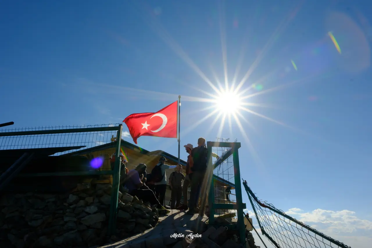 Önce Derebaşı manzarasını izlediler, ardından Kırklar’a tırmandılar 14