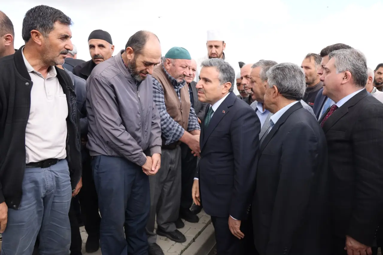 Osman Sarıgün Son Yolculuğuna Uğurlandı 9