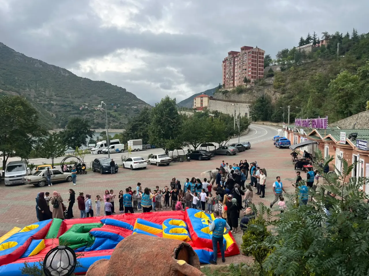 Ülkü Ocakları Özkürtün’de Çocuk Etkinliği Düzenledi 12