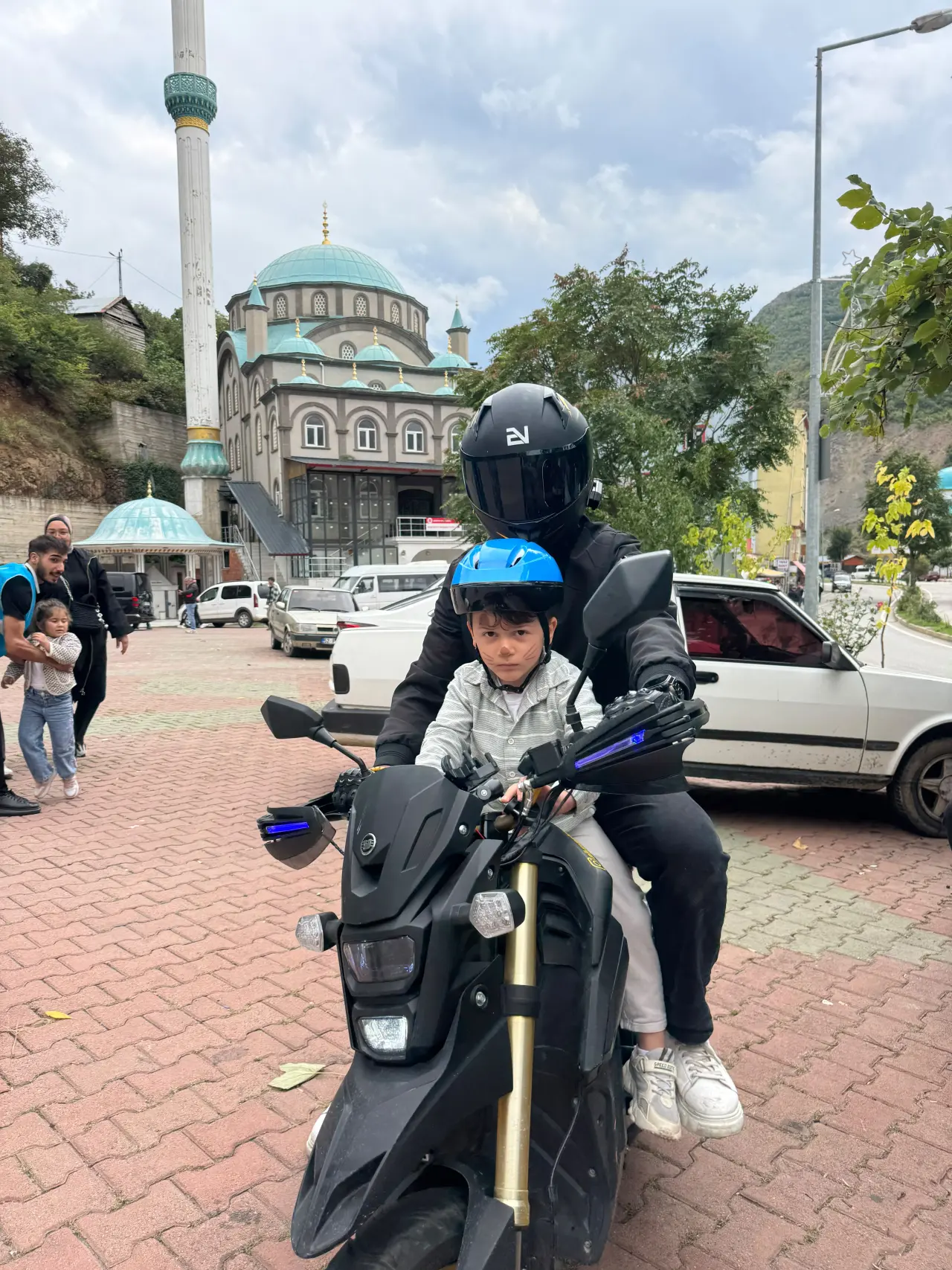 Ülkü Ocakları Özkürtün’de Çocuk Etkinliği Düzenledi 17