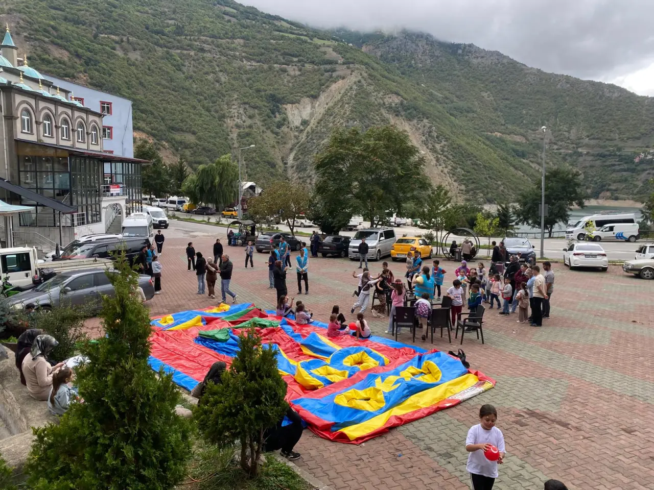 Ülkü Ocakları Özkürtün’de Çocuk Etkinliği Düzenledi 7