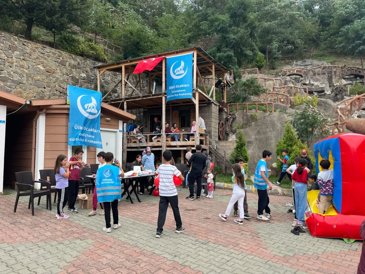 Ülkü Ocakları Özkürtün’de Çocuk Etkinliği Düzenledi 27