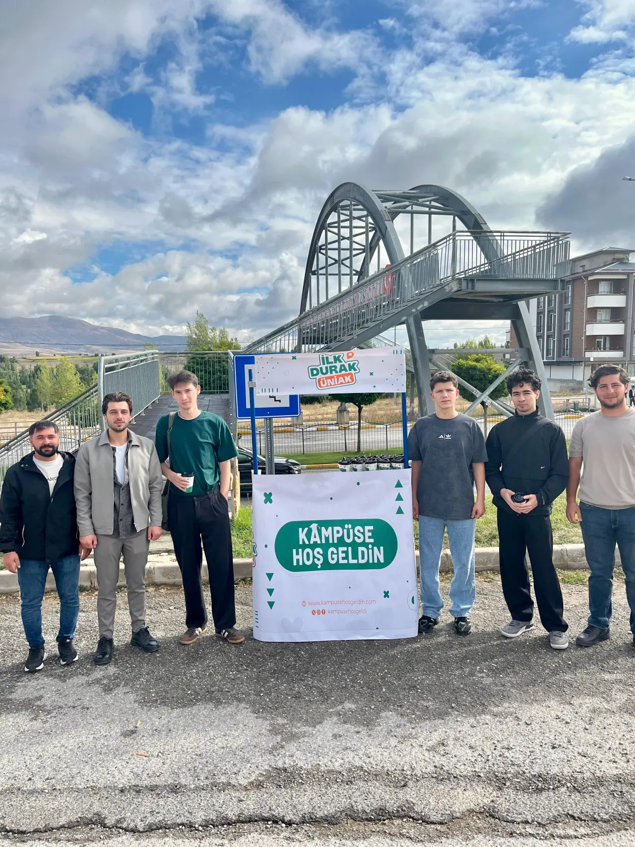 ÜniAK Gümüşhane'den Gençlere Kampüste Sıcak Karşılama 7