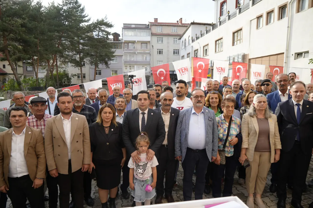 Yeni Parti Gümüşhane İl ve Merkez İlçe Başkanlıkları Düzenlenen Törenle Açıldı 11