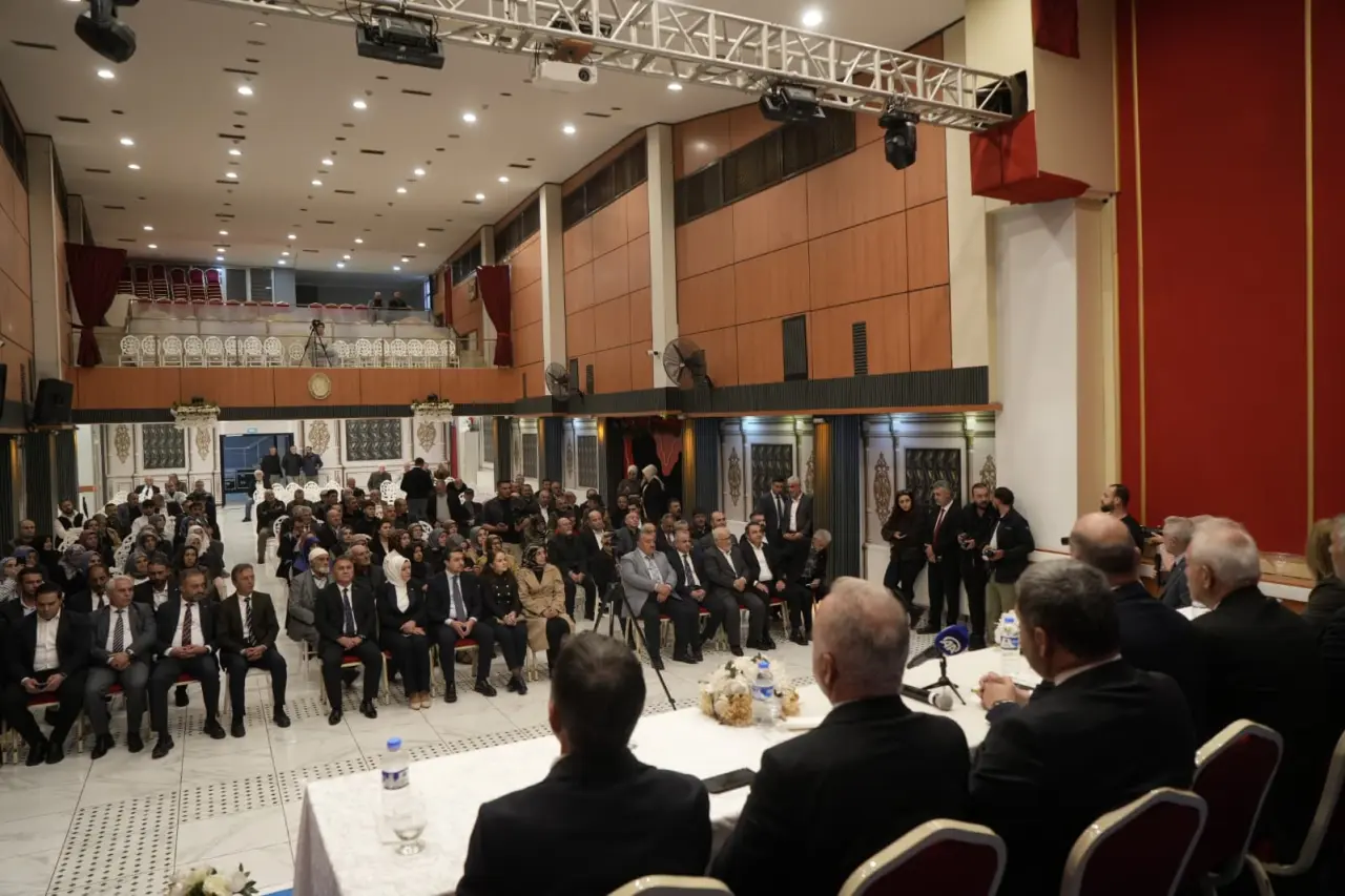 AK Parti Heyeti "Türkiye Yüzyılı Buluşmaları" Kapsamında Gümüşhane’de Saha Çalışması Gerçekleştirdi 6