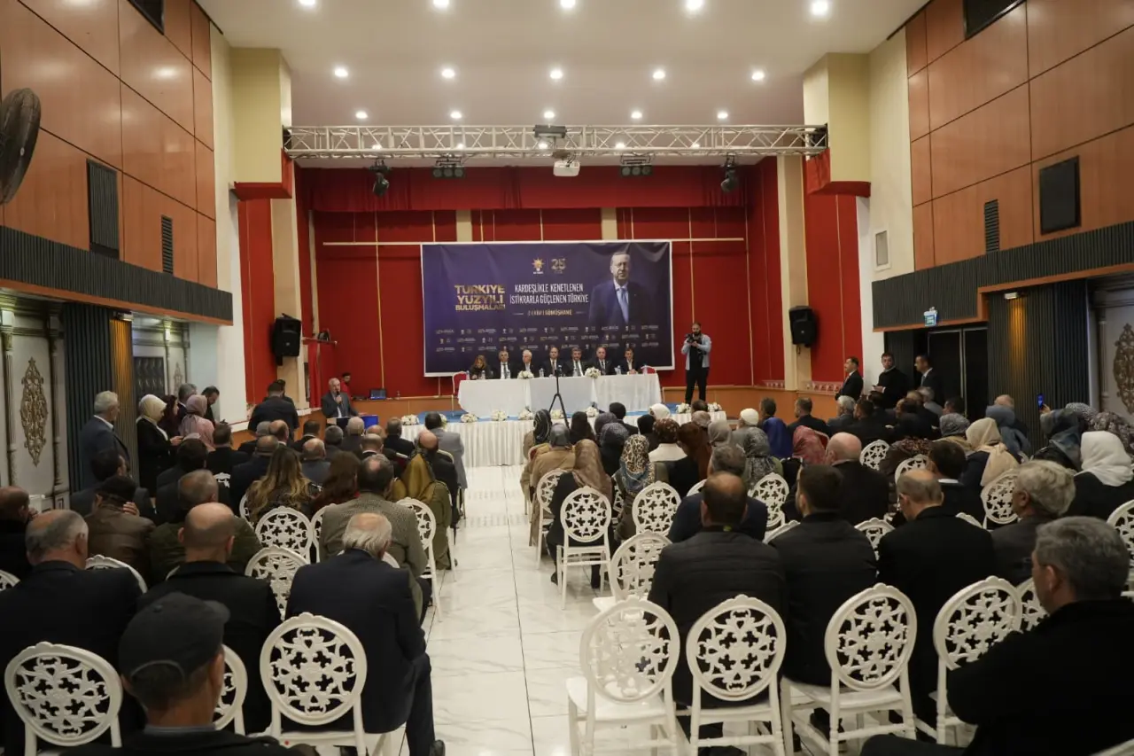 AK Parti Heyeti "Türkiye Yüzyılı Buluşmaları" Kapsamında Gümüşhane’de Saha Çalışması Gerçekleştirdi 7
