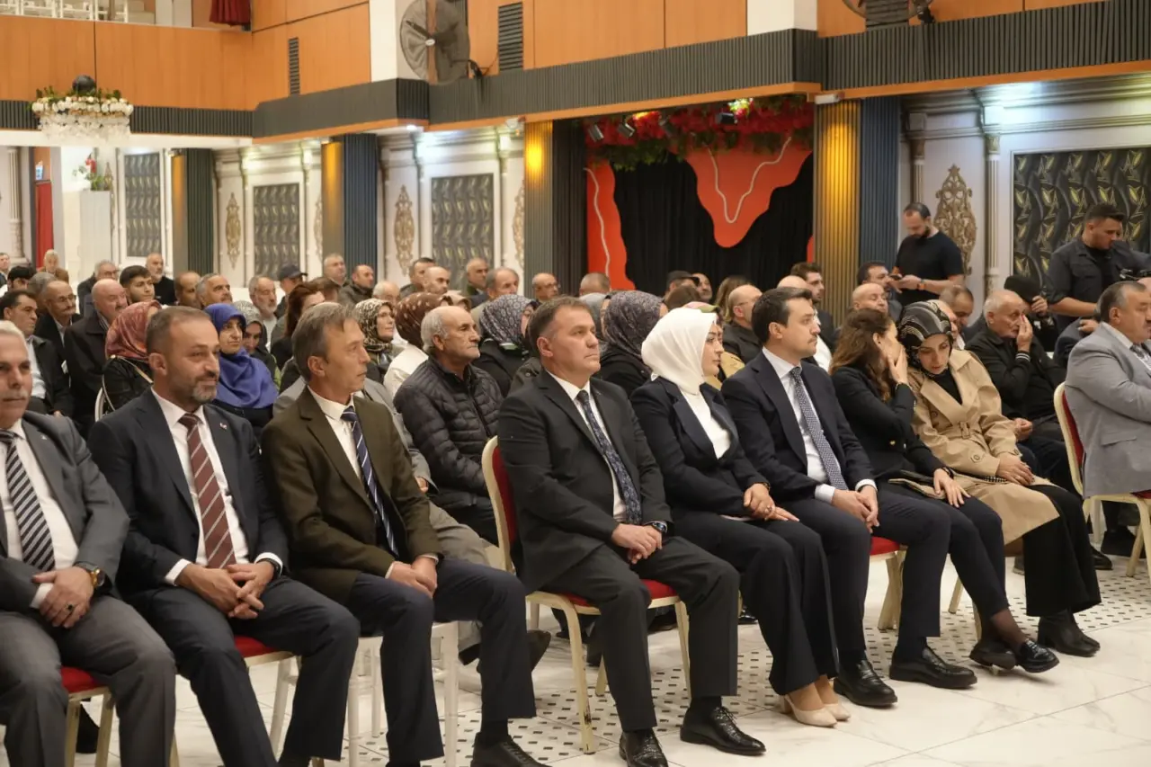 AK Parti Heyeti "Türkiye Yüzyılı Buluşmaları" Kapsamında Gümüşhane’de Saha Çalışması Gerçekleştirdi 4