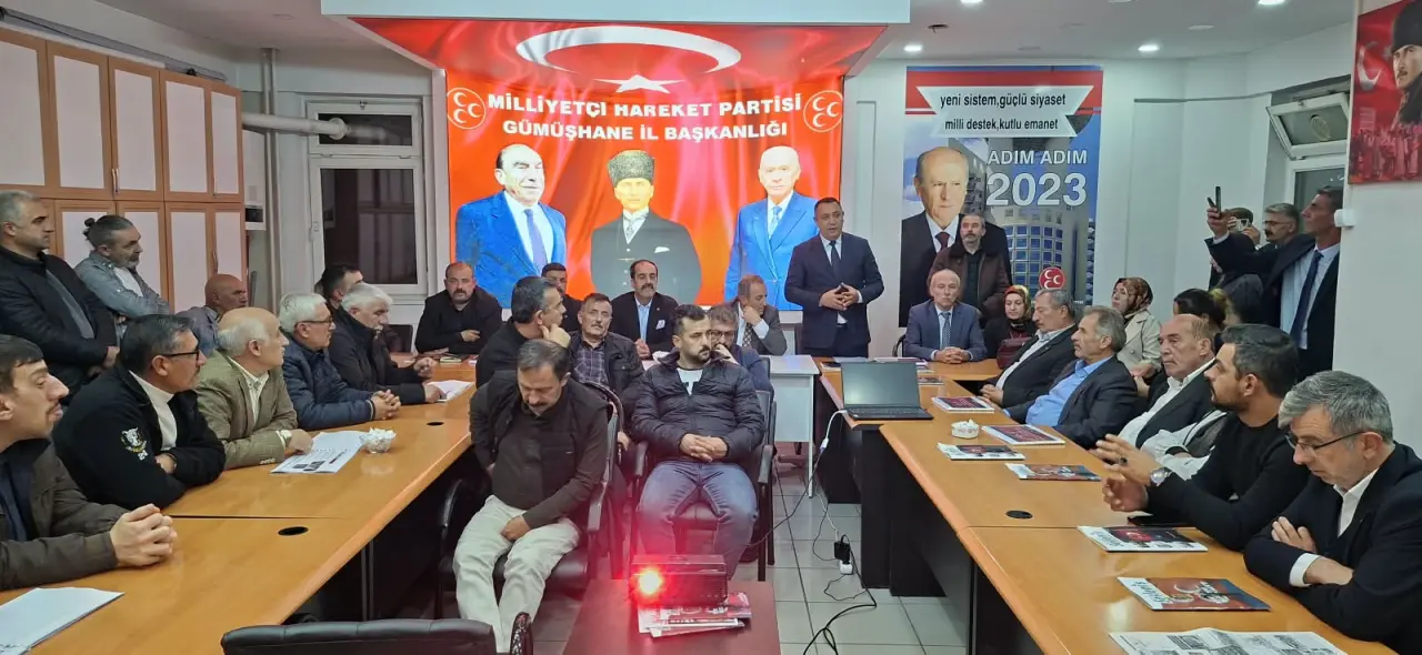 Başkan Başer, Gümüşhane Belediyesi'nin çalışmalarını ve gelecek projelerini MHP teşkilatına değerlendirdi 2