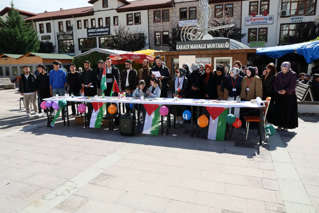 Gazze'deki İnsani Drama Gümüşhane'den Fırça Darbesiyle Tepki 3