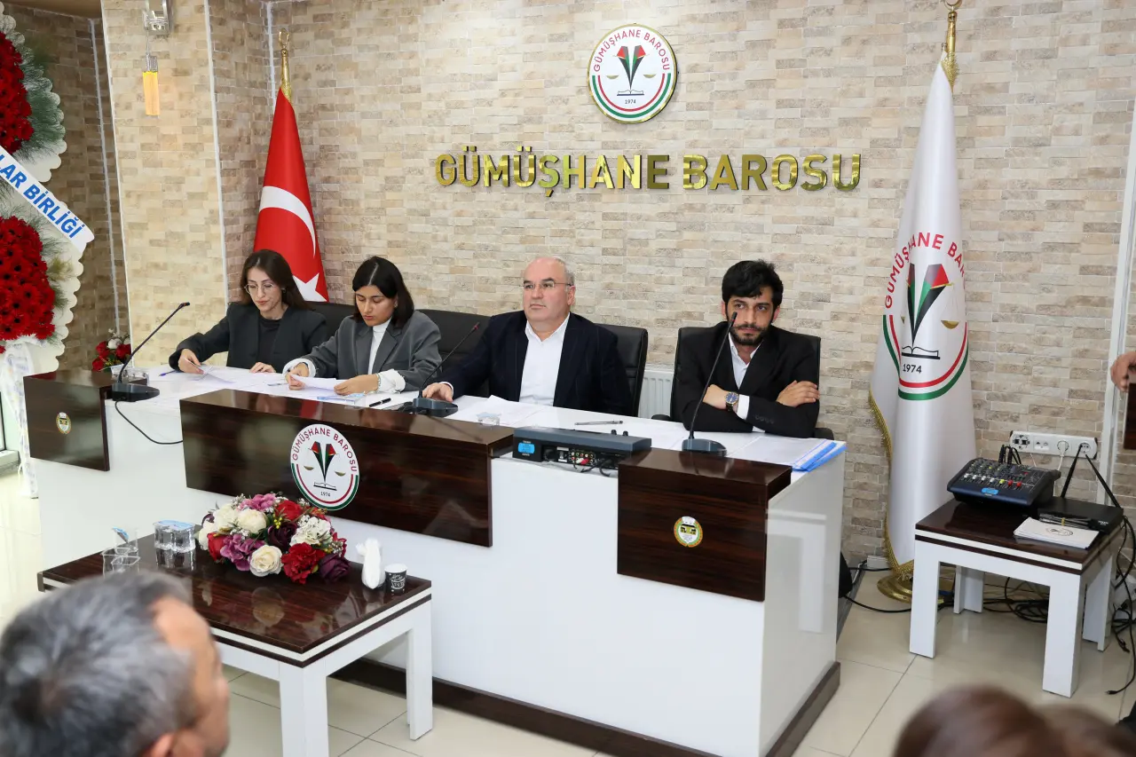 Gümüşhane Barosunda Av. Metin Aslan güven tazeledi 6