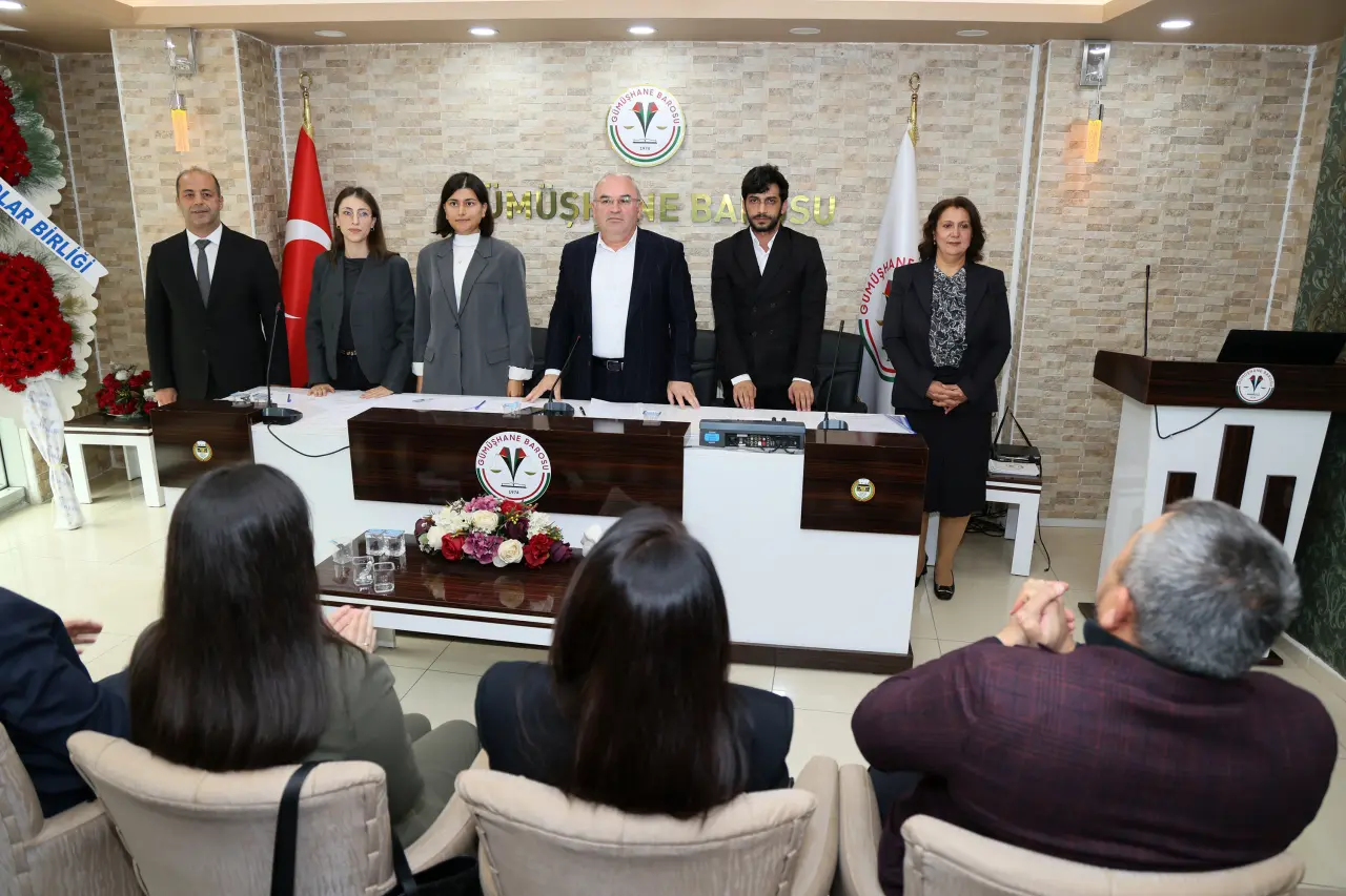 Gümüşhane Barosunda Av. Metin Aslan güven tazeledi 8