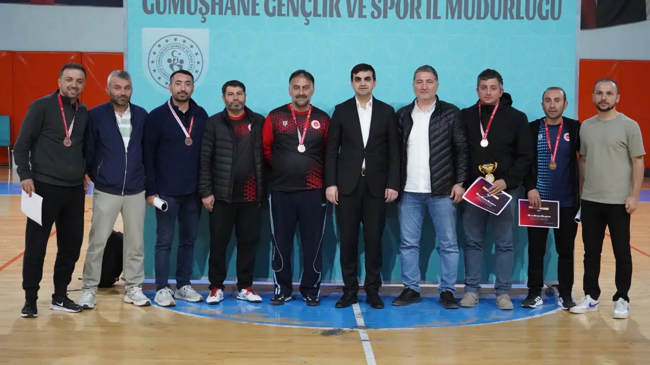 Gümüşhane Kamu Spor Oyunları Futsal Şampiyonu Gümüşhane Valiliği Oldu 4