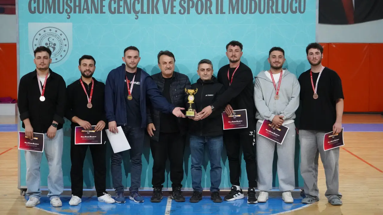 Gümüşhane Kamu Spor Oyunları Futsal Şampiyonu Gümüşhane Valiliği Oldu 17