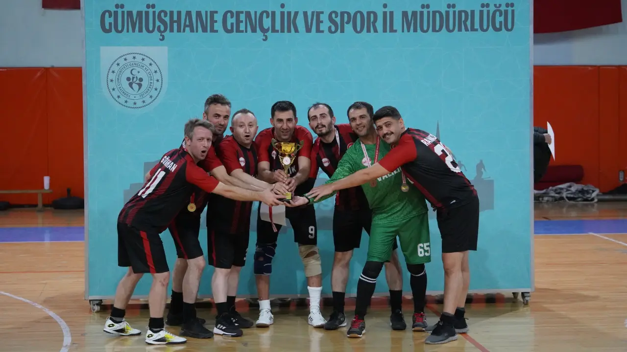 Gümüşhane Kamu Spor Oyunları Futsal Şampiyonu Gümüşhane Valiliği Oldu 3