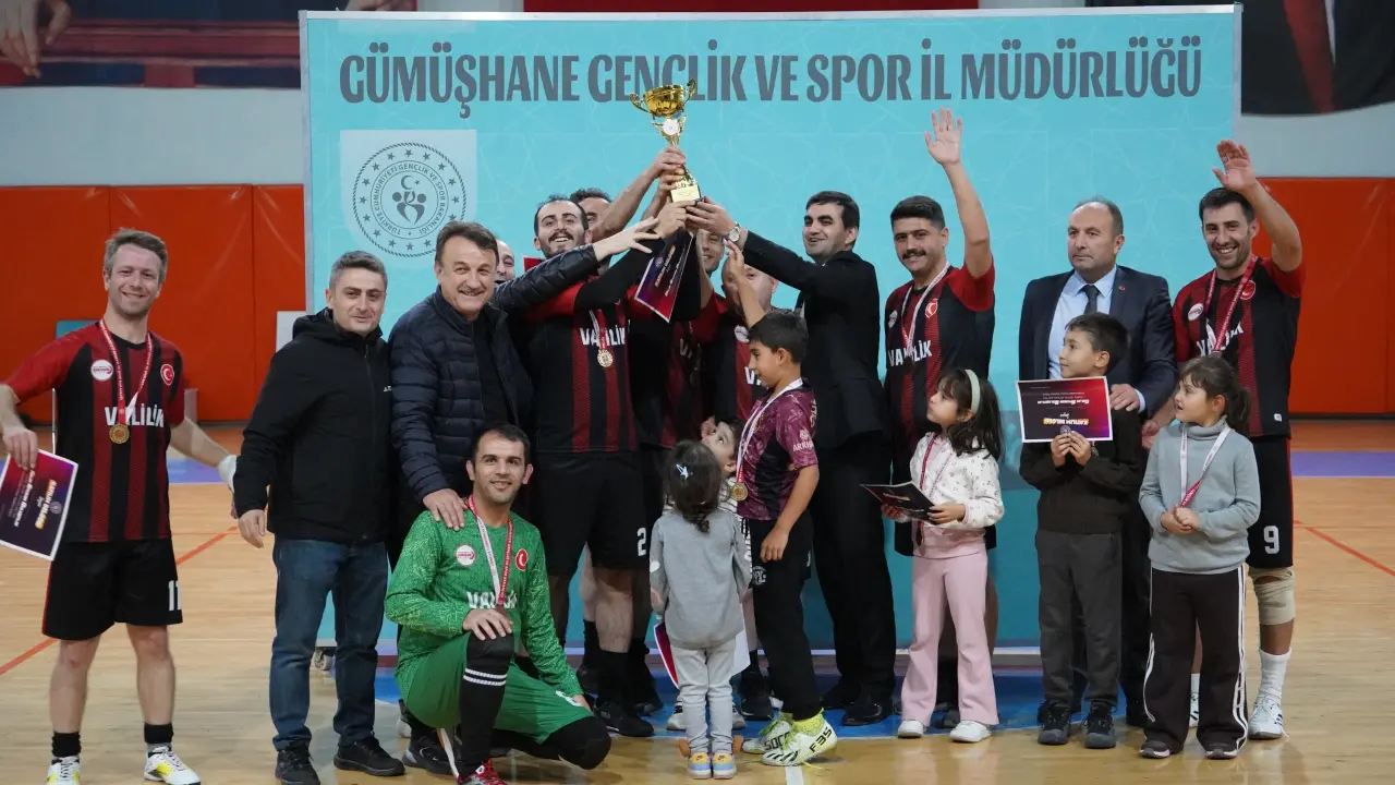 Gümüşhane Kamu Spor Oyunları Futsal Şampiyonu Gümüşhane Valiliği Oldu 8
