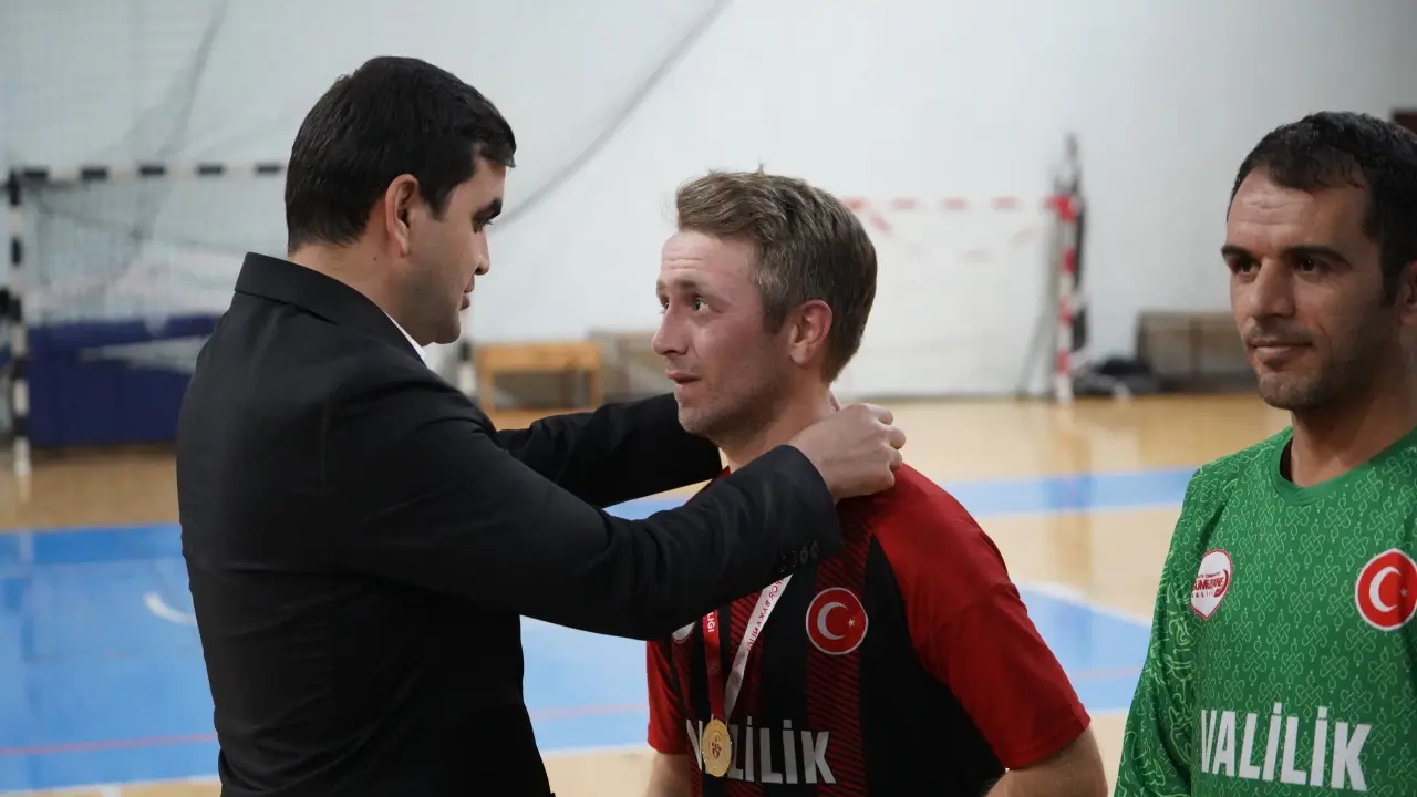 Gümüşhane Kamu Spor Oyunları Futsal Şampiyonu Gümüşhane Valiliği Oldu 15