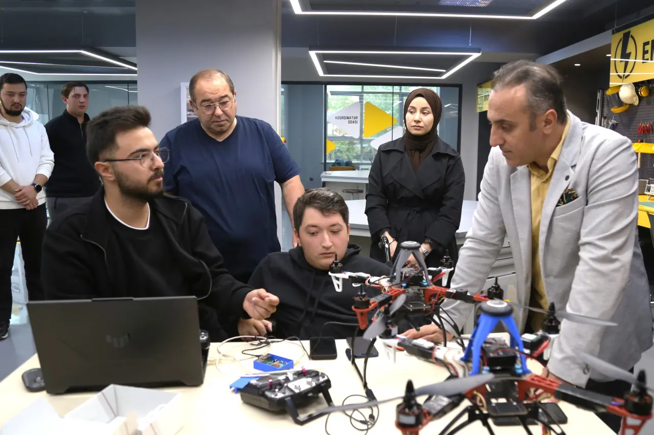 Gümüşhane Üniversitesi Gençlerine Dev İmkan: Hayaller Bu Atölyede Ürüne Dönüşecek 6