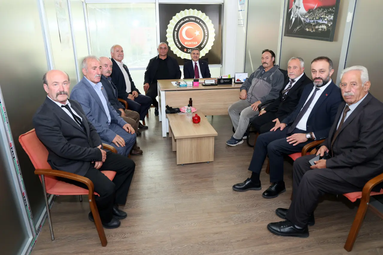Gümüşhane’de 19 Ekim Muhtarlar Günü Tören ve Ziyaretlerle Kutlandı 7