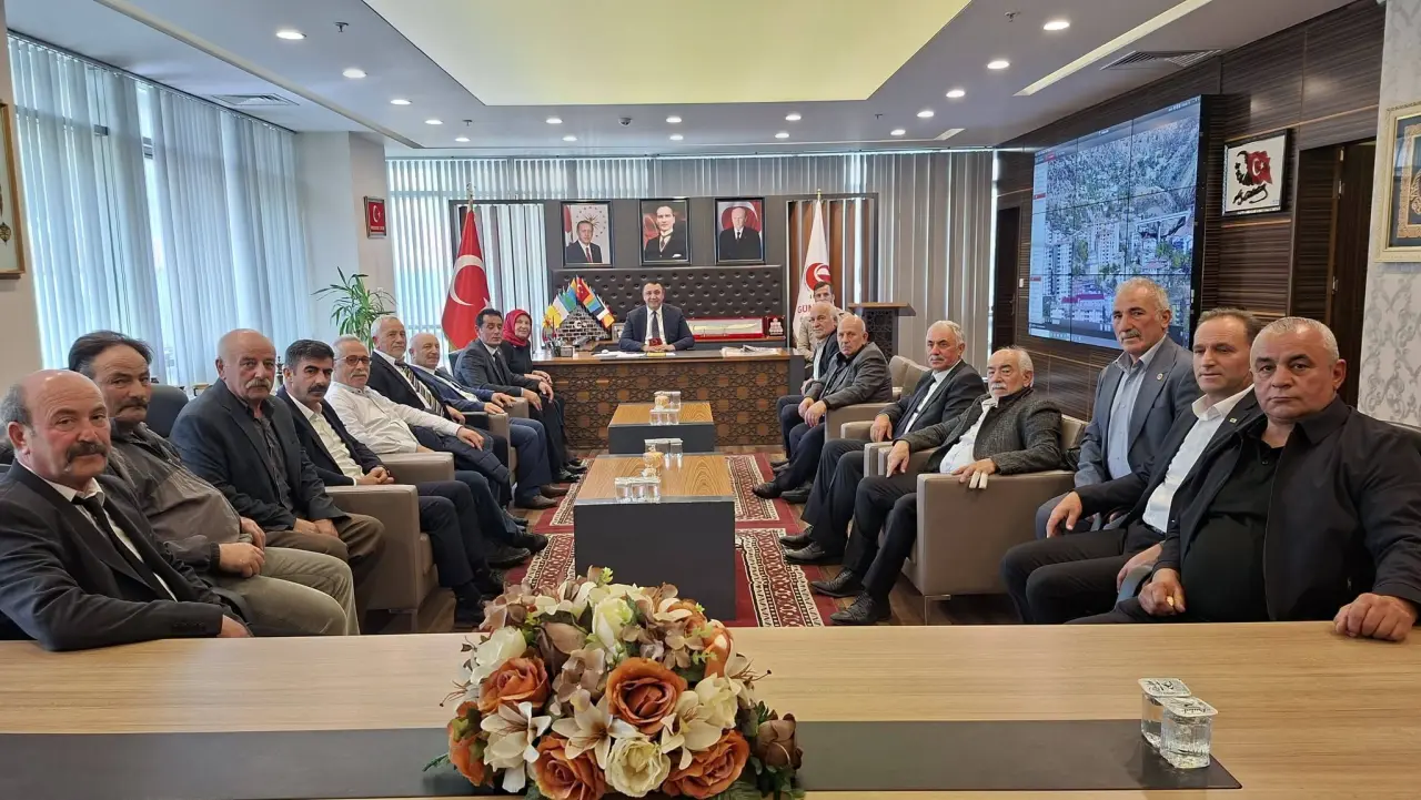 Gümüşhane’de 19 Ekim Muhtarlar Günü Tören ve Ziyaretlerle Kutlandı 10