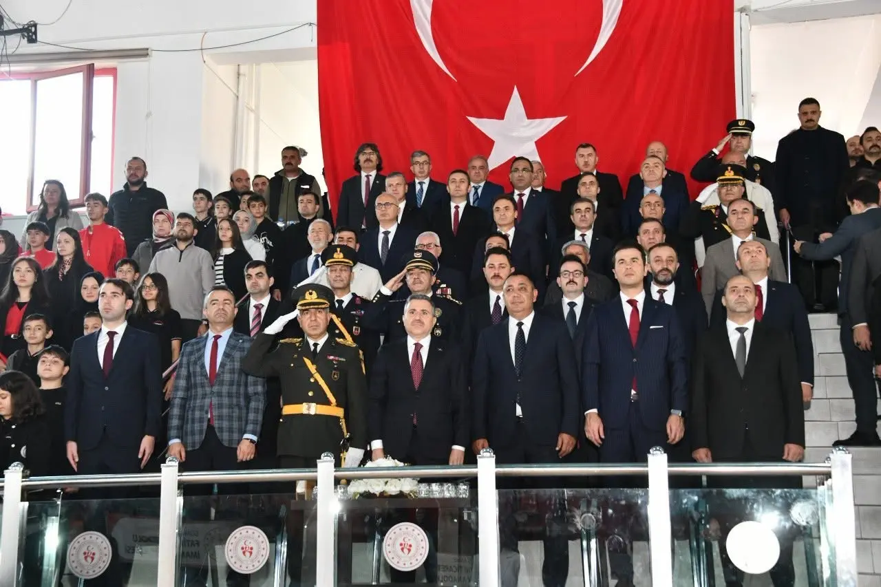 Gümüşhane’de Cumhuriyet’in 103. Yıl Dönümü Tören ve Etkinliklerle Kutlandı 16