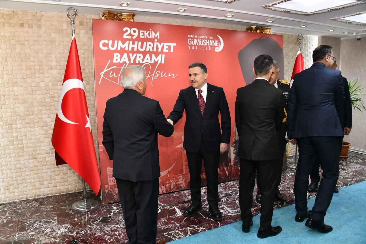 Gümüşhane’de Cumhuriyet’in 103. Yıl Dönümü Tören ve Etkinliklerle Kutlandı 10