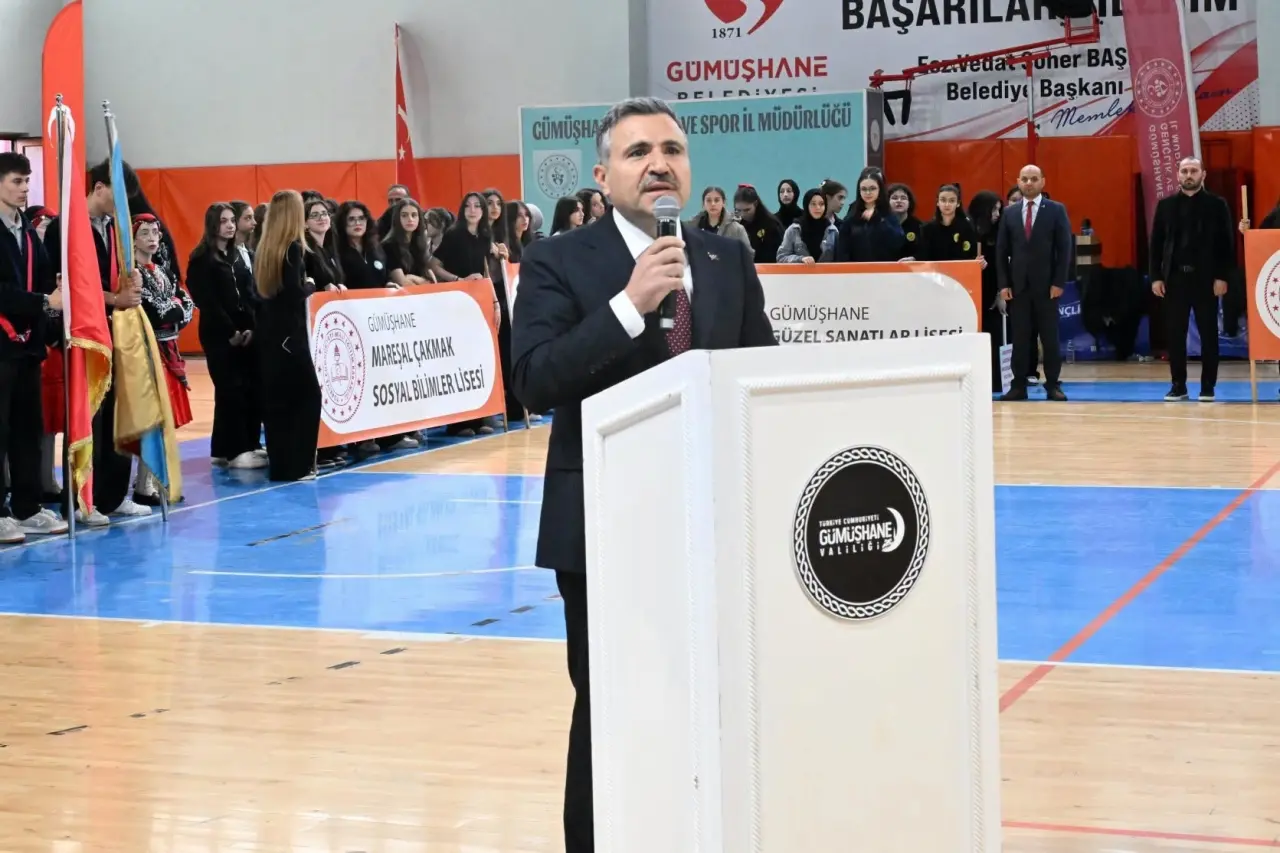 Gümüşhane’de Cumhuriyet’in 103. Yıl Dönümü Tören ve Etkinliklerle Kutlandı 14
