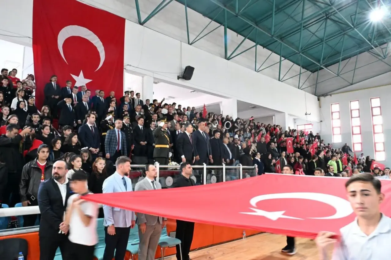 Gümüşhane’de Cumhuriyet’in 103. Yıl Dönümü Tören ve Etkinliklerle Kutlandı 11