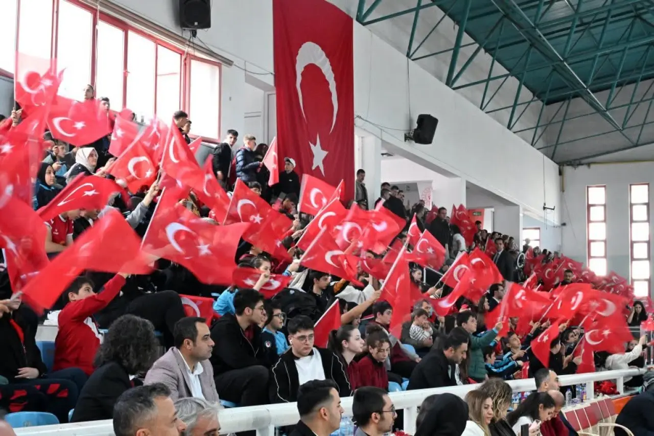 Gümüşhane’de Cumhuriyet’in 103. Yıl Dönümü Tören ve Etkinliklerle Kutlandı 8