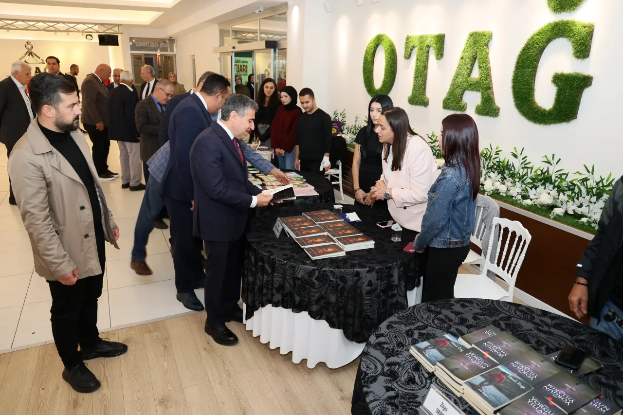 Gümüşhane'de Kültür Şöleni Başladı: Onlarca Yayınevi ve Yazar Bu Fuarda Buluşuyor! 10