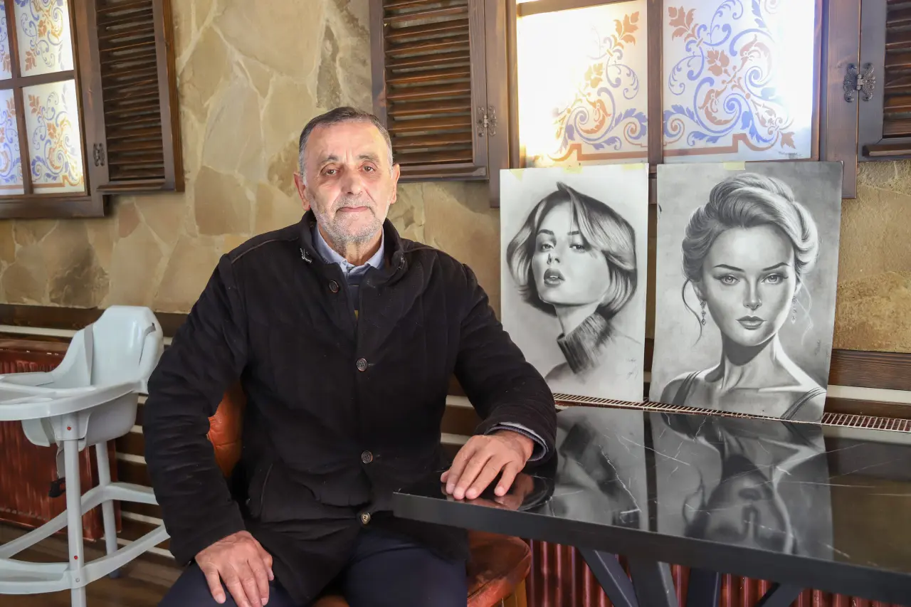 Gümüşhaneli Ressam Fikret Bozkır Portreleriyle İz Bırakıyor 10