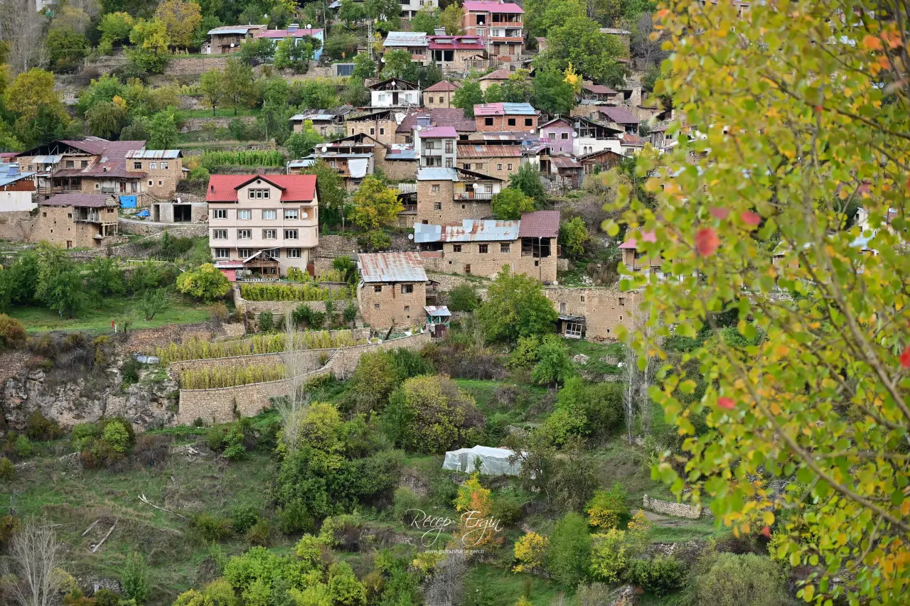 Gümüşhane’nin doğal ve tarihi mirası sonbahar renkleriyle görüntülendi 5