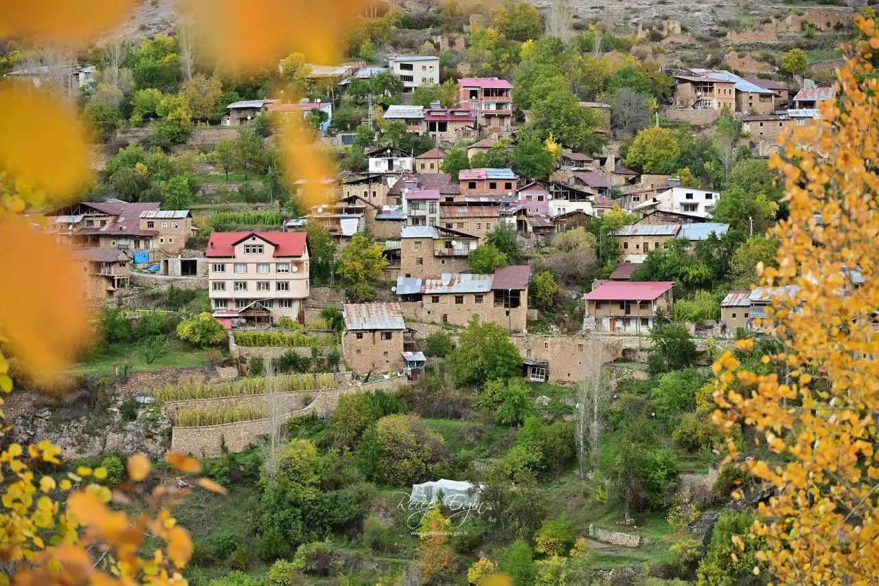 Gümüşhane’nin doğal ve tarihi mirası sonbahar renkleriyle görüntülendi 8