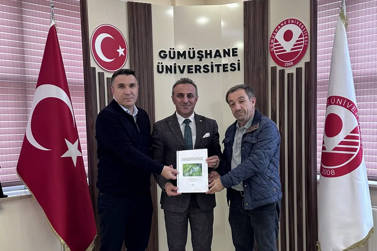 Gümüşhane'nin Kelebek Vadisi'nde Büyük Keşif: Nesli Tehlikedeki O Tür Görüntülendi! 1
