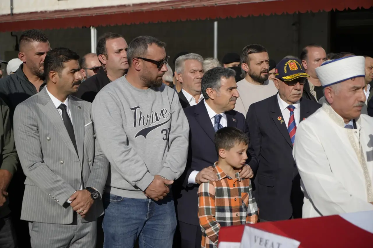Kıbrıs Gazisi İlyas Kullukçu son yolculuğuna uğurlandı 2
