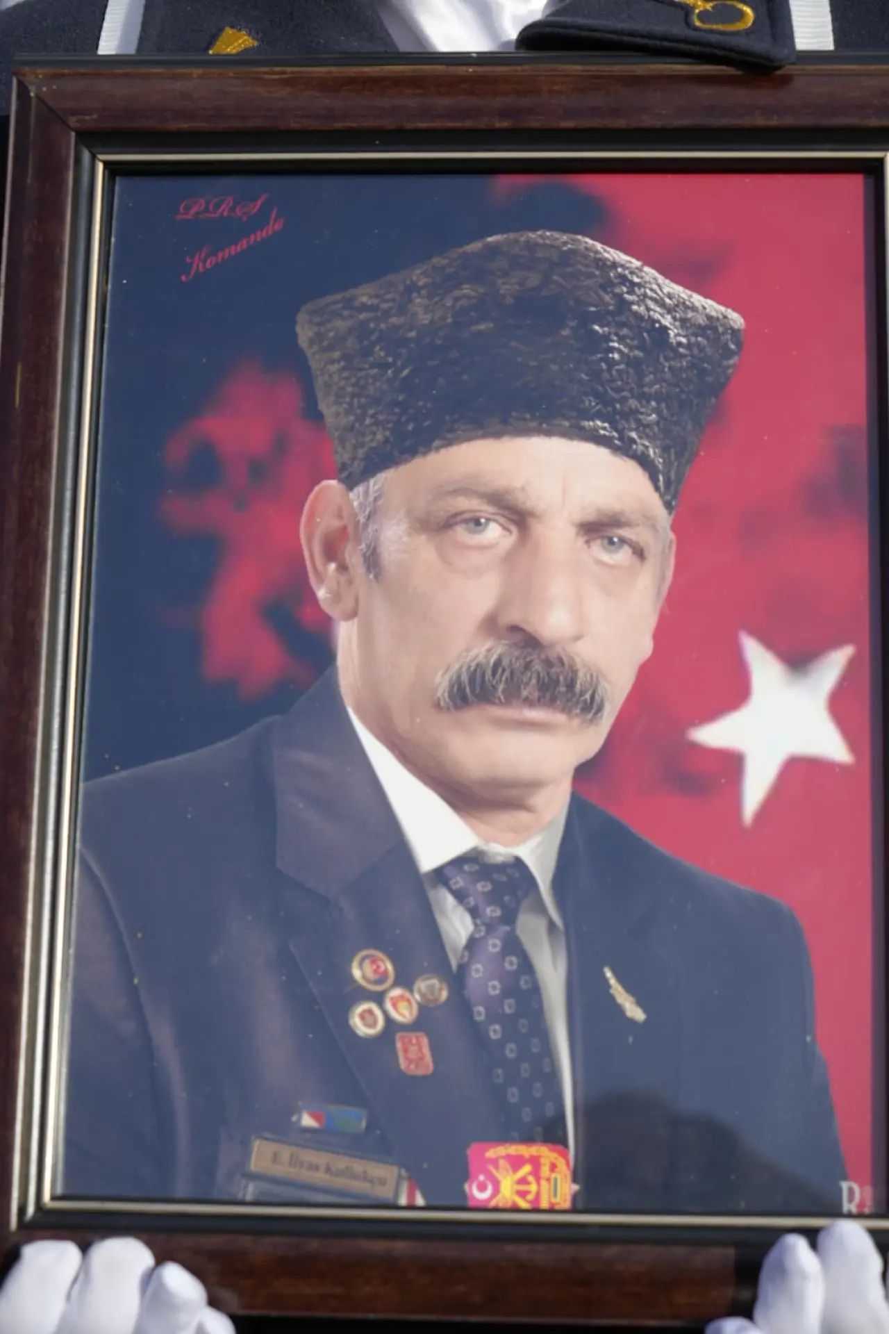 Kıbrıs Gazisi İlyas Kullukçu son yolculuğuna uğurlandı 10