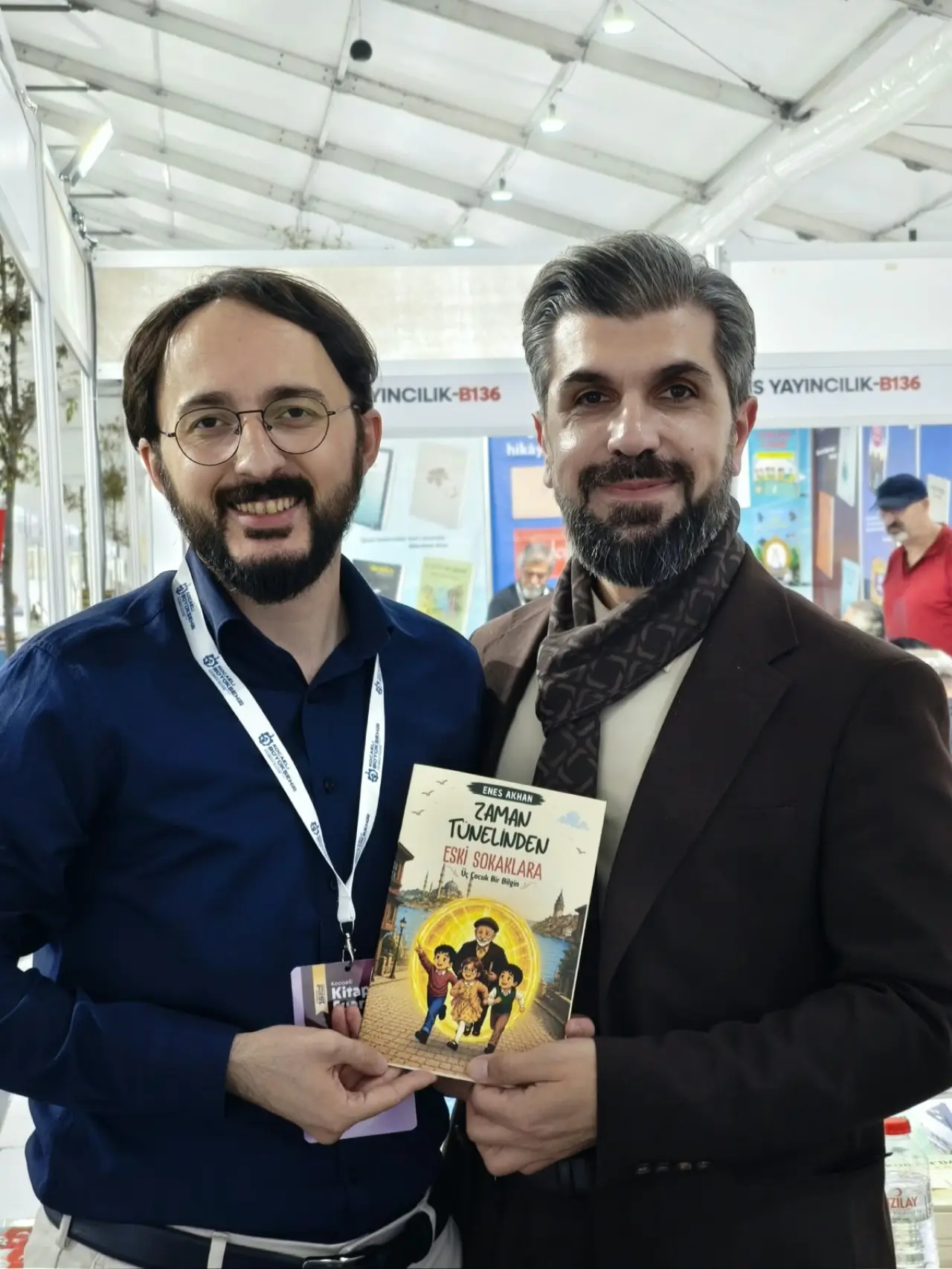 Kocaeli Kitap Fuarı’nda Gümüşhaneli Yazara Yoğun İlgi: Saatler İçinde Hepsi Tükendi! 8