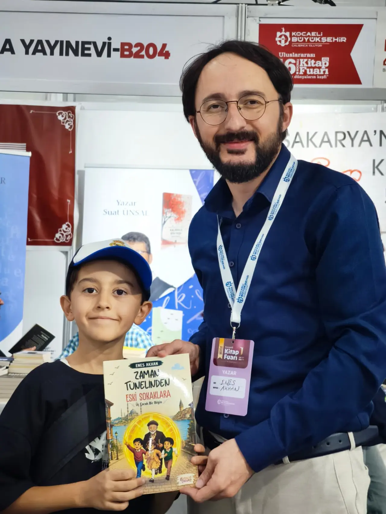 Kocaeli Kitap Fuarı’nda Gümüşhaneli Yazara Yoğun İlgi: Saatler İçinde Hepsi Tükendi! 4