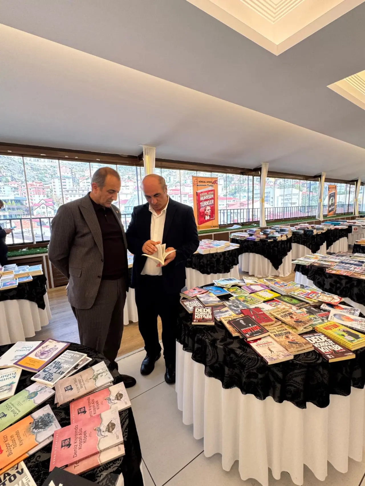 Milletvekili Musa Küçük, Talat Ülker 3. Kitap Fuarı ve Şairler İmza Etkinliği'ne Katıldı 1