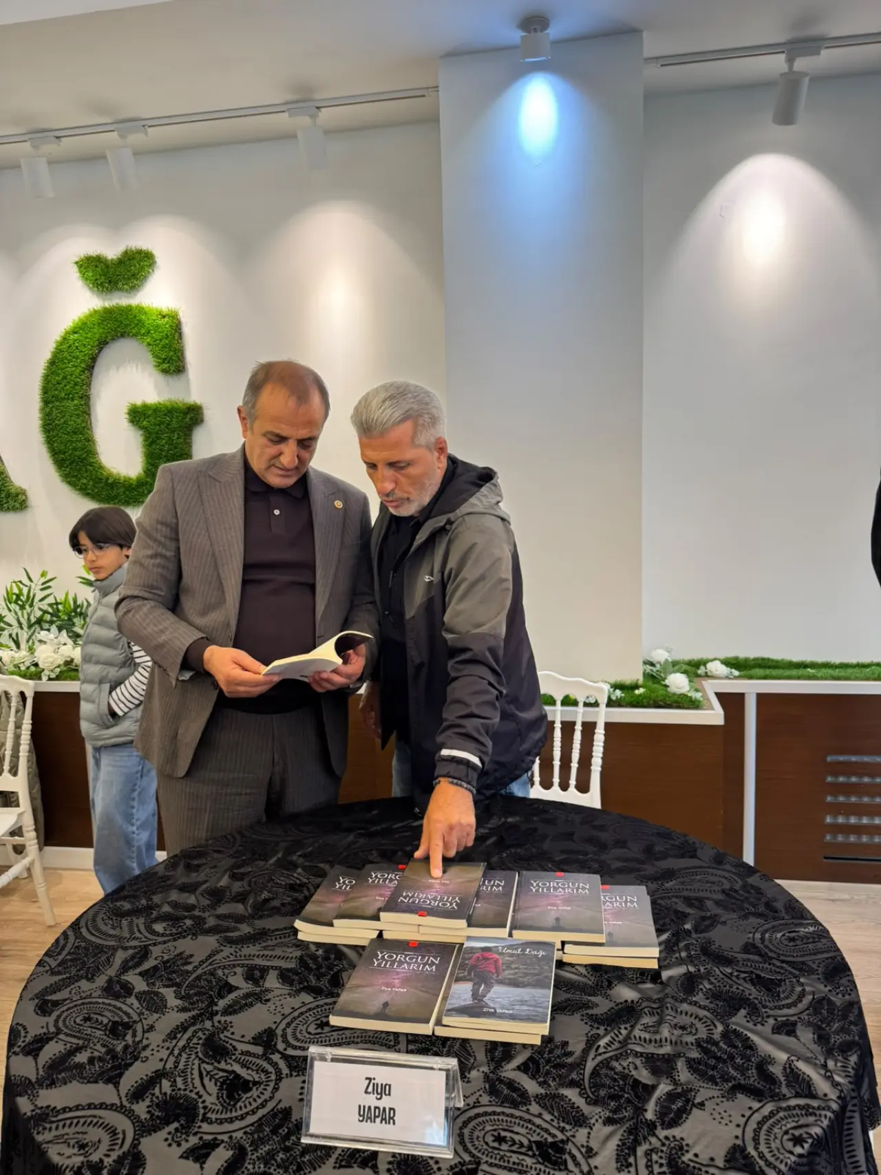 Milletvekili Musa Küçük, Talat Ülker 3. Kitap Fuarı ve Şairler İmza Etkinliği'ne Katıldı 8