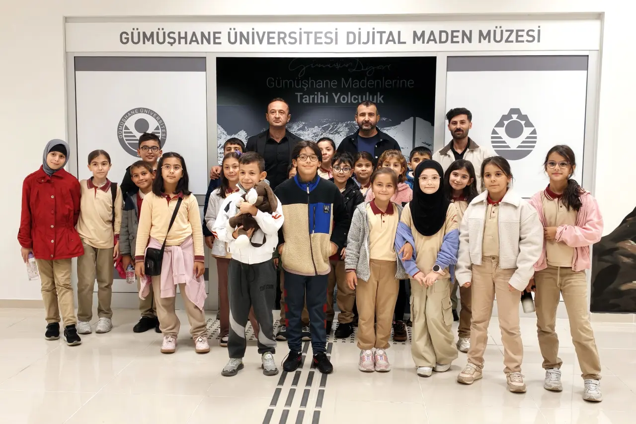 Minikler Binlerce Yıllık Tarihi Dijital Müzede Keşfetti 2