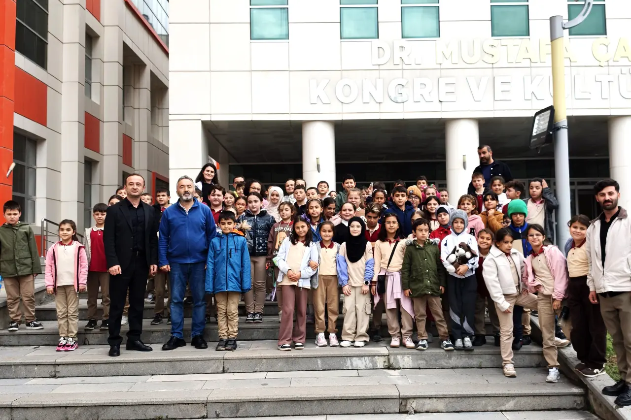 Minikler Binlerce Yıllık Tarihi Dijital Müzede Keşfetti 1
