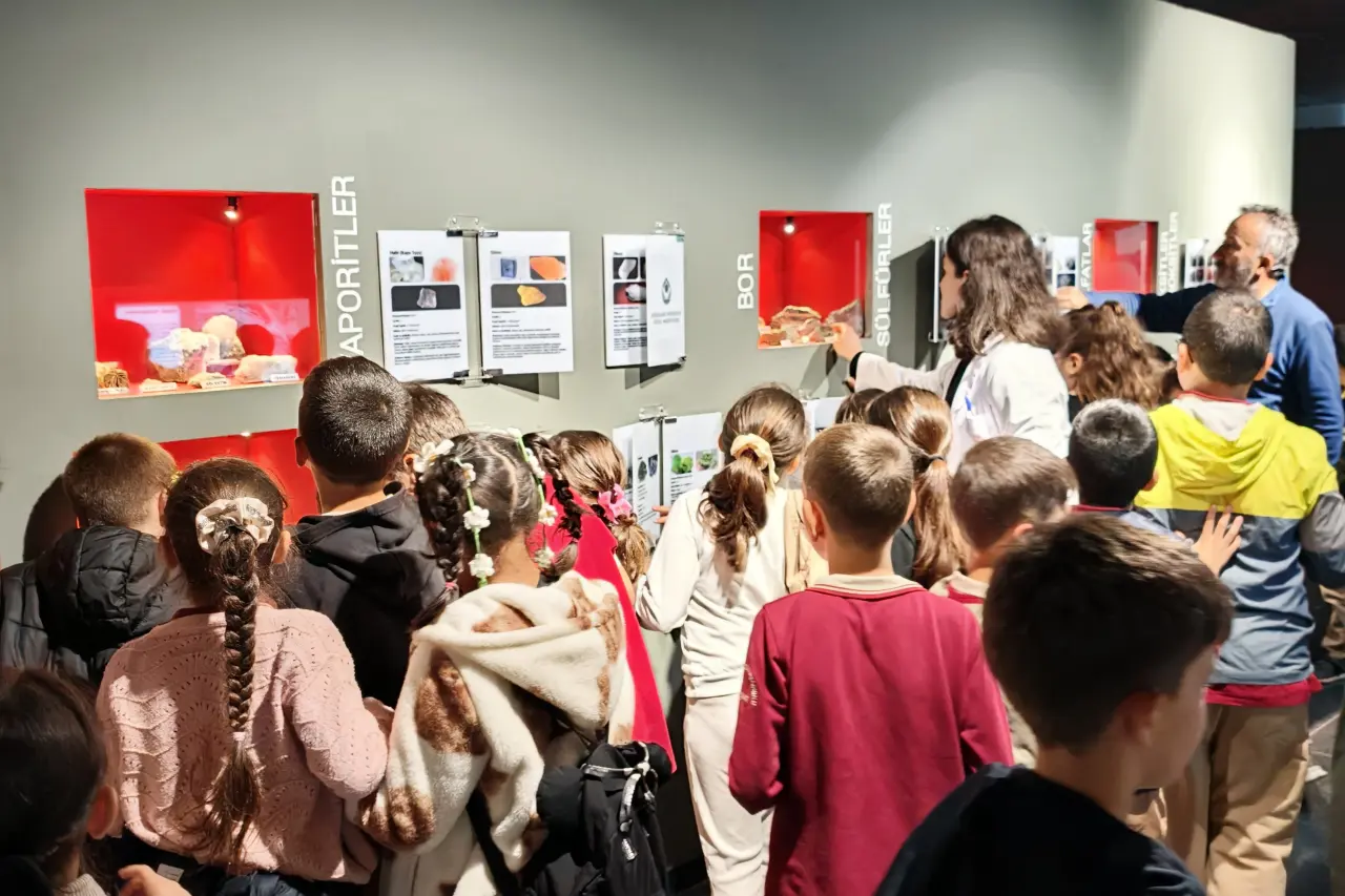 Minikler Binlerce Yıllık Tarihi Dijital Müzede Keşfetti 7