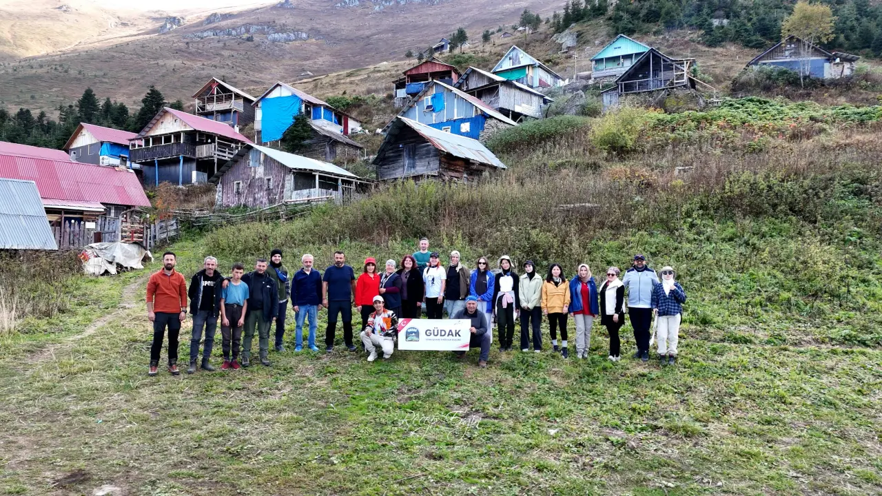 Sarıç’ın yamaçlarında sonbahar: 20 kilometrelik renk yolculuğu 81