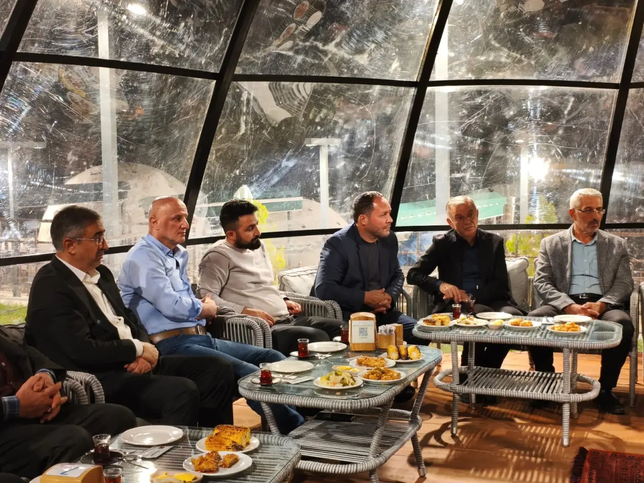 ‘Şehir Sohbetleri’nde Gümüşhane’nin Yatırımları ve Geleceği Masaya Yatırıldı 7