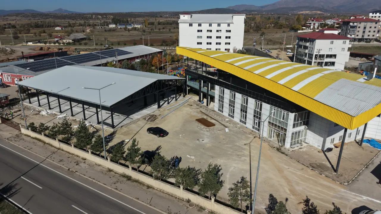 Şiran Belediyesi’nin 149 Yıllık Kapalı Garaj Eksikliği Yeni Tesisle Sona Erecek 3