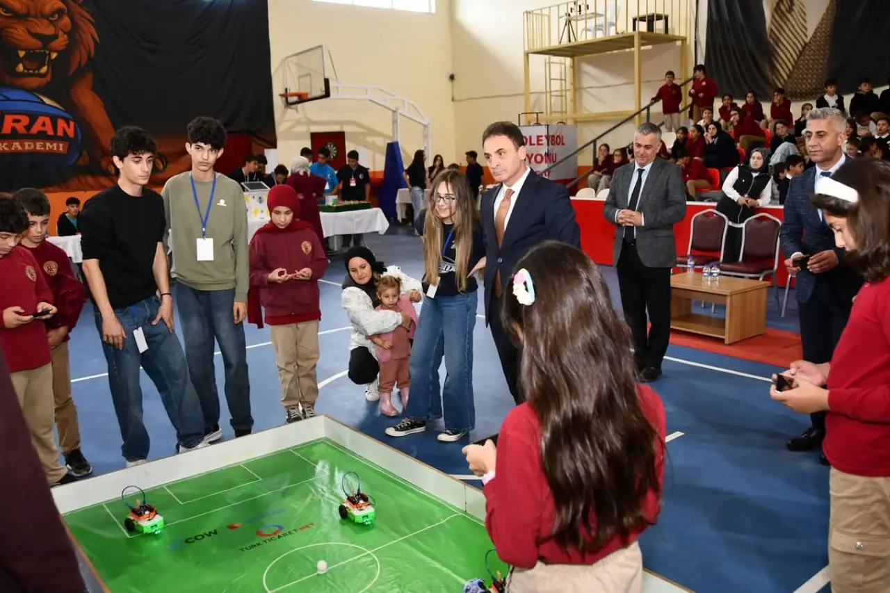 Şiran'da 200 Öğrenci Robotik Kodlama Şenliğinde Buluştu 9