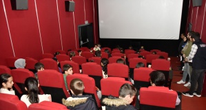 Gümüşhane'de çocuklar sinema keyfiyle bilinçleniyor