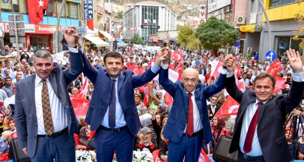 Gümüşhane’de AK Parti Adayları Sahaya İndi