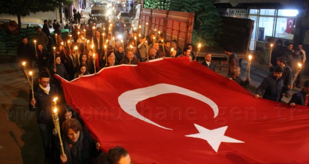 CHP’den meşaleli 29 Ekim kutlaması
